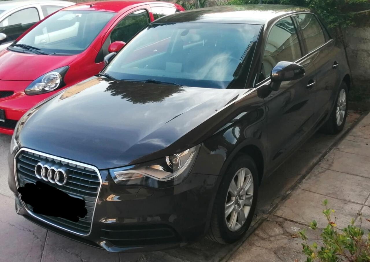 AUDI A1 1.6 TDI 105CV AMBITION 2015 BI-XENON