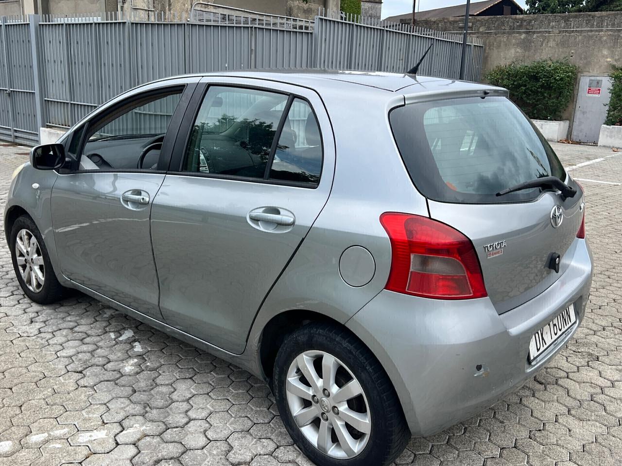Toyota Yaris 1.3 5 porte km 60.000 - 2007 unico proprietario