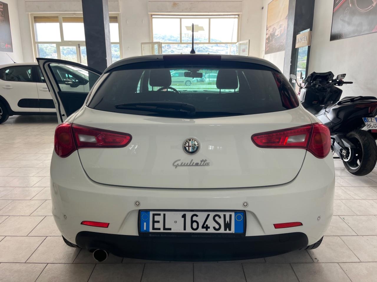 Alfa Romeo Giulietta 1.6 JTDm-2 105 CV Distinctive
