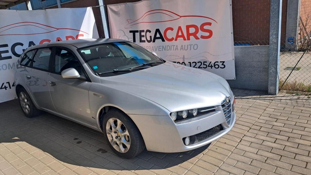 Alfa Romeo 159 1.9 JTDm Sportwagon