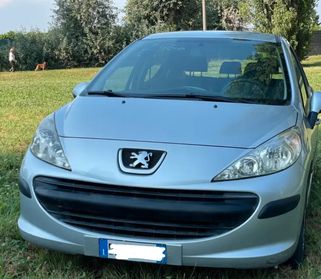 Peugeot 207 1.4 HDi 70CV 5p. ONE Line