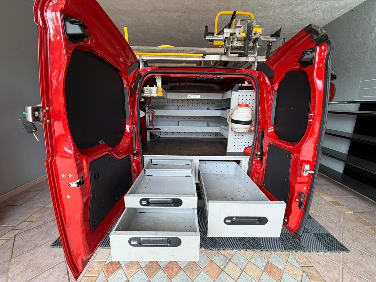 Fiat Fiorino 1.3 mjt 95cv - OFFICINA MOBILE (smontabile)