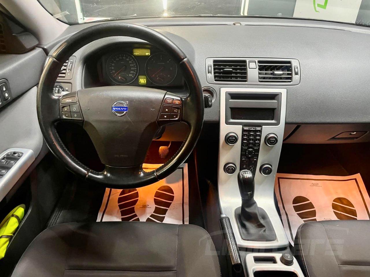 Volvo V50 1.6 d2 R-design 115cv