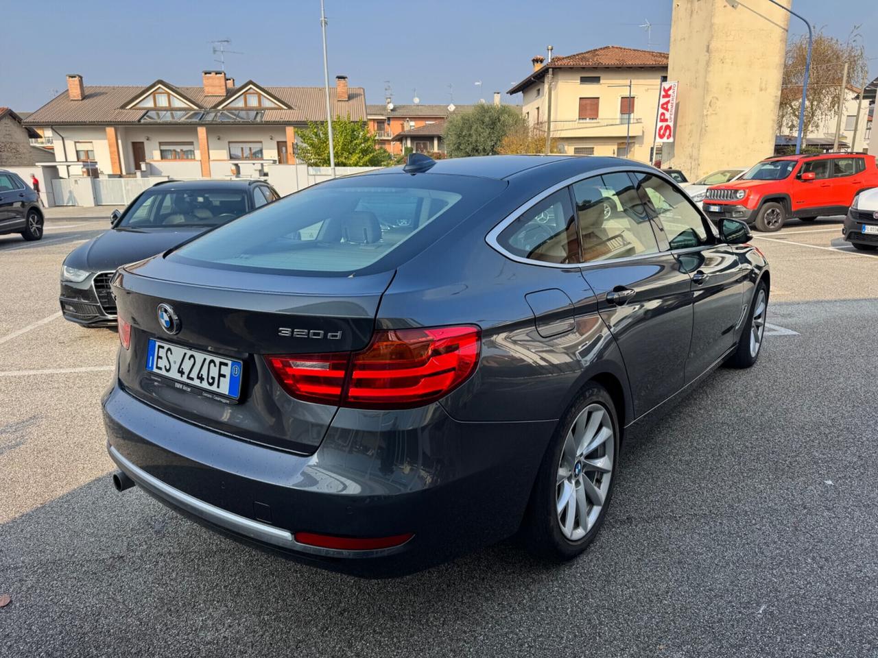 Bmw 3er Gran Turismo 320d Luxury aut.