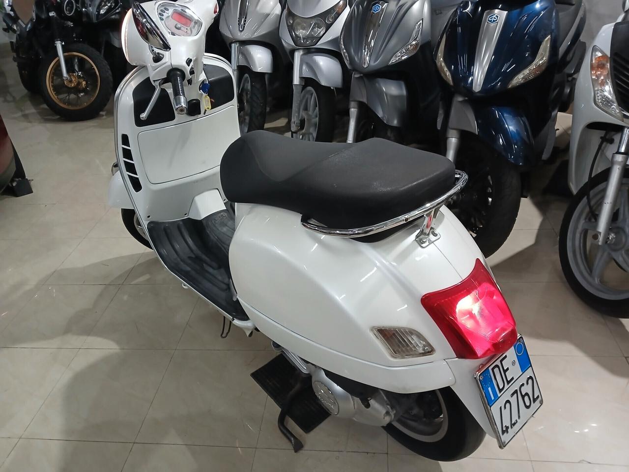 VESPA 250 GTS GARANTITA 12 MESI
