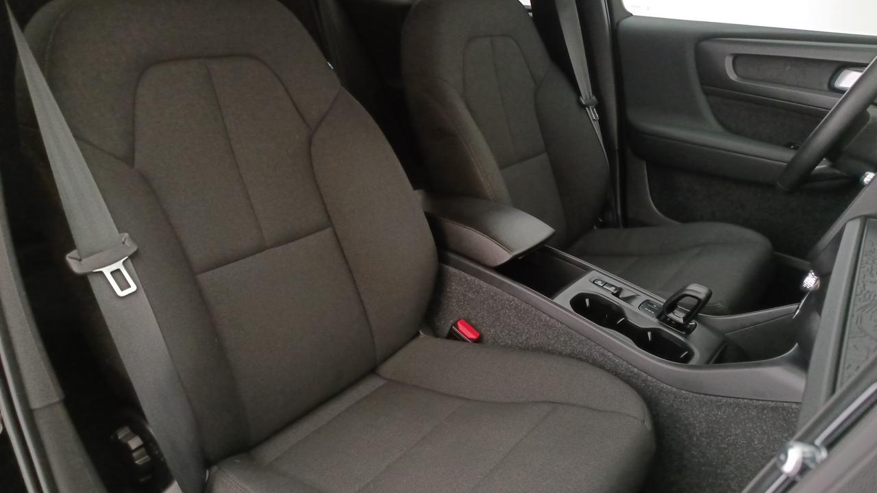 VOLVO XC40 1.5 t2 Momentum Pro auto my21