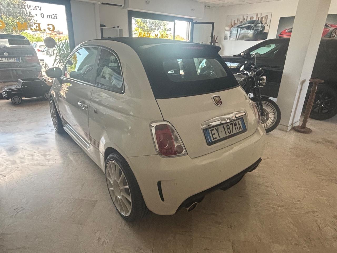 Abarth 500 C 1.4 Turbo T-Jet Custom