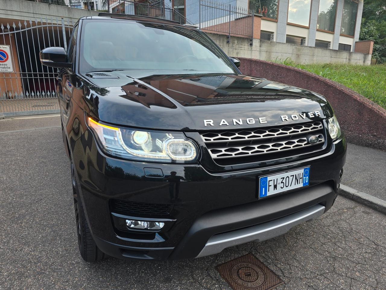 RANGE ROVER Sport HSE R-Dynamic 3.0 TDV6 249cv AWD