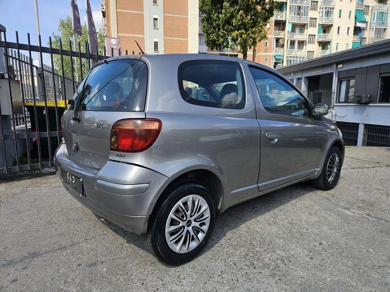 Toyota Yaris Yaris 3p 1.0 Expo s/clima