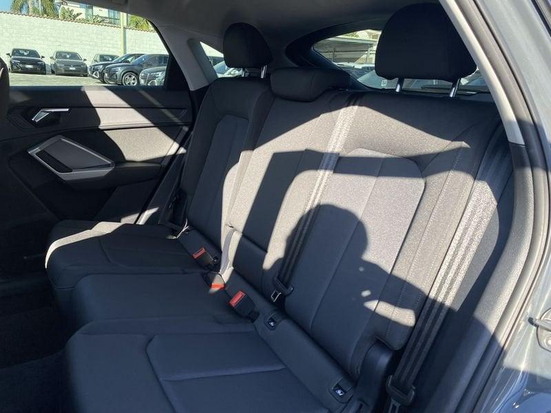 Audi Q3 SPB Business 2.0 TDI 150CV S-Tronic 35 Tetto
