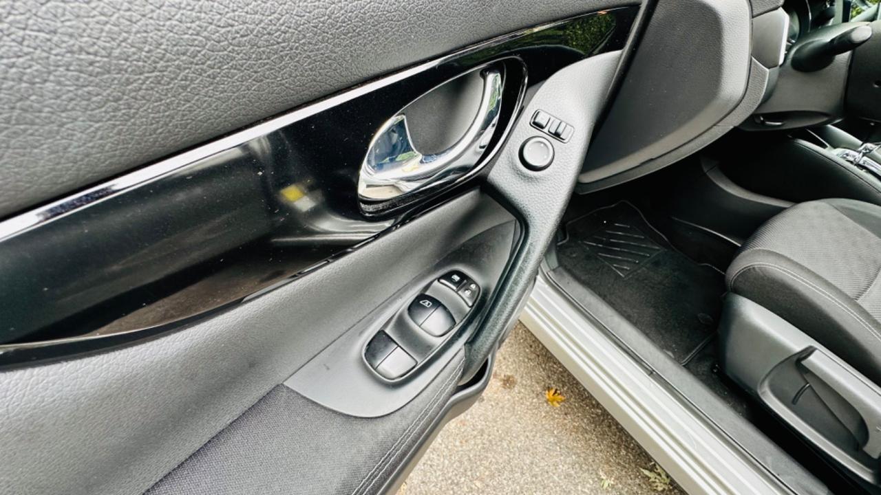 Nissan Qashqai 130CV.Gancio di traino omologato.EURO 6B
