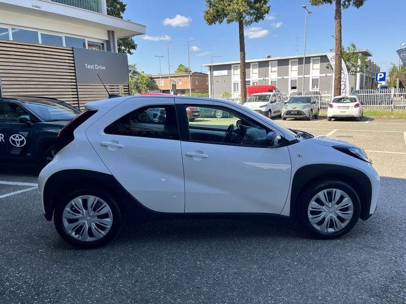 Toyota Aygo X 1.0B (72 CV) Active S-CVT