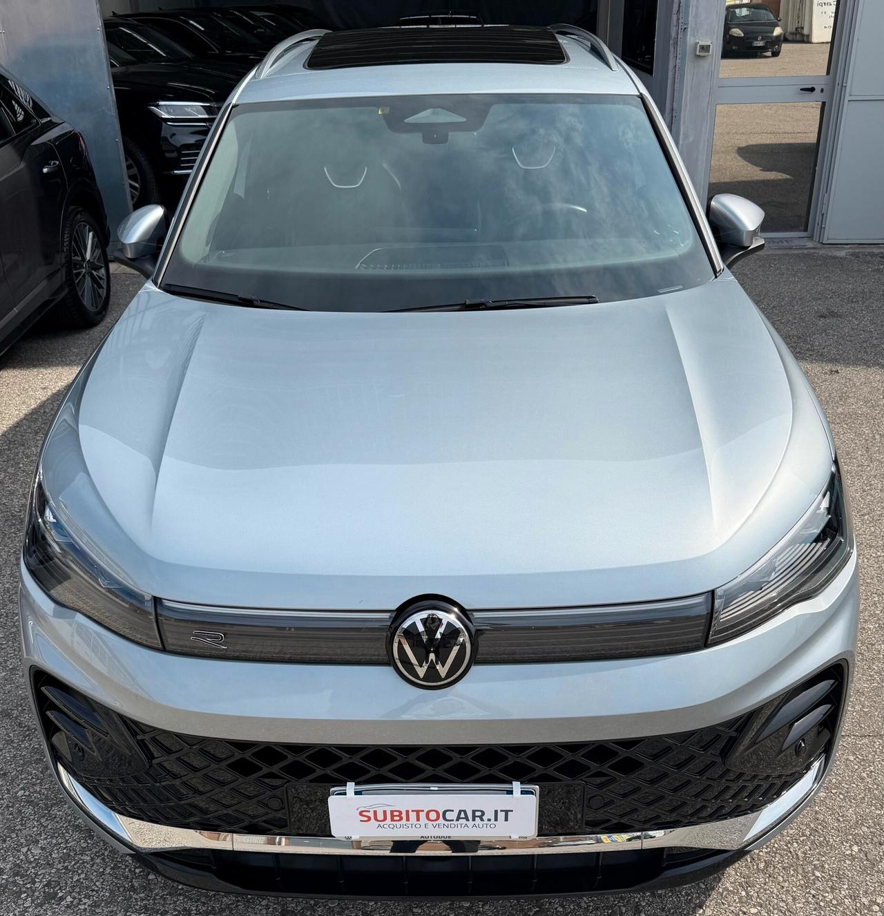 Volkswagen Tiguan 2.0 TDI 150 CV DSG R-Line Plus tetto apribile