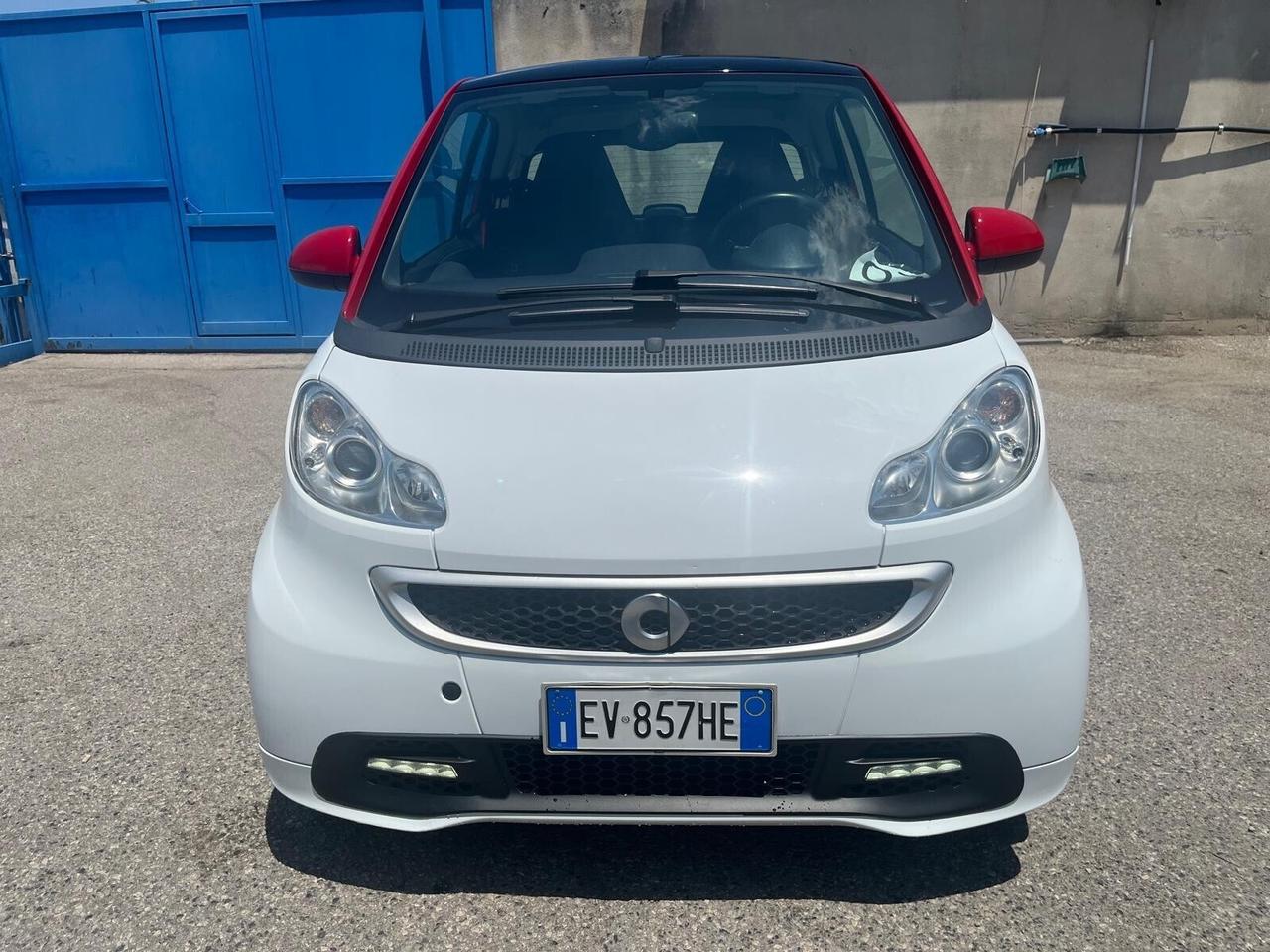 Smart for two 1.0 mhd/71 cv- km 69000-2014