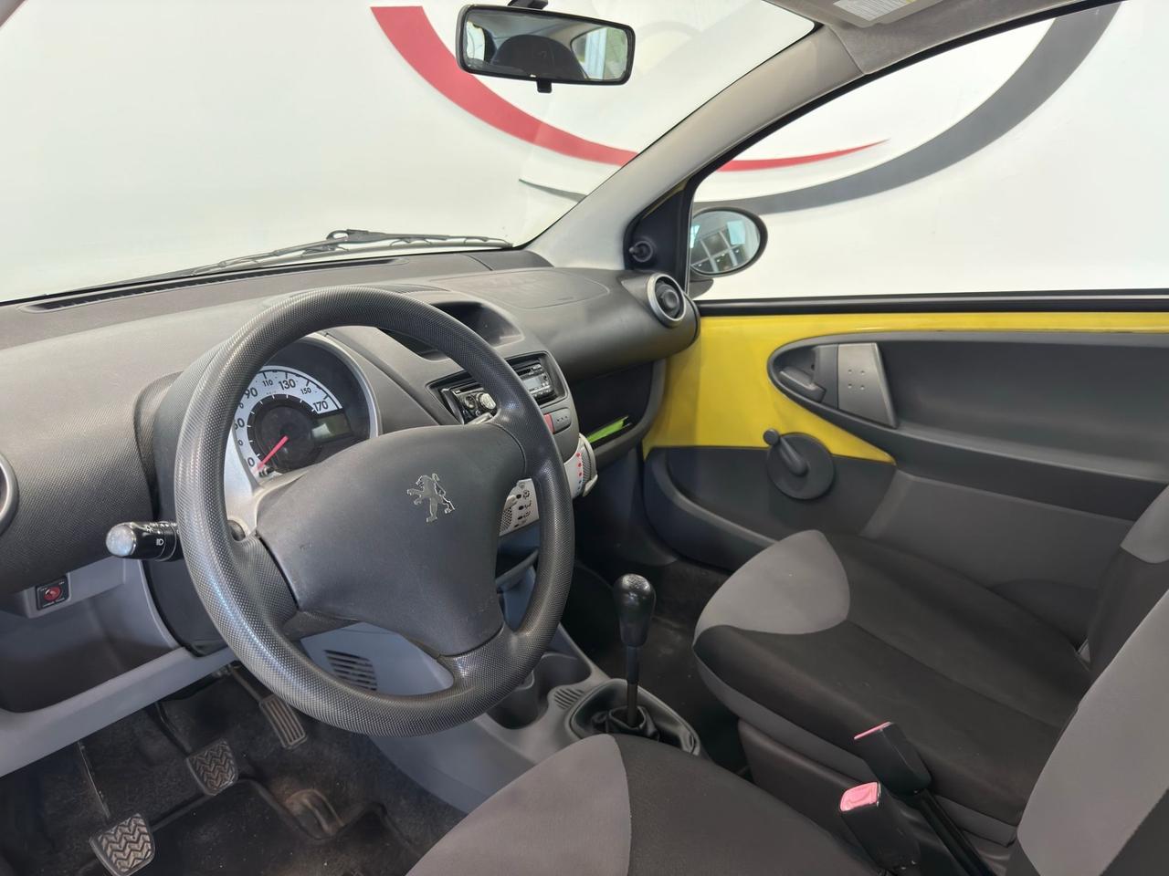 Peugeot 107 1.0 68CV 3p. Plaisir