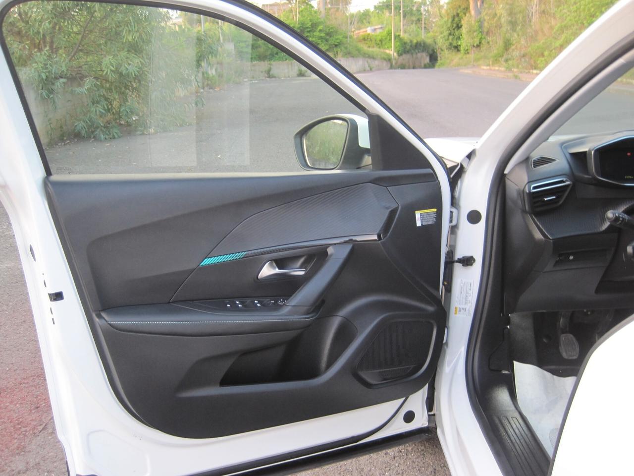 Peugeot 2008 PureTech 130 S&S Allure Pack