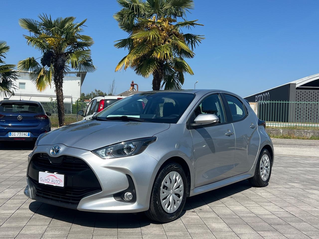Toyota Yaris 1.5 Hybrid 5 porte Business FINANZIABILE
