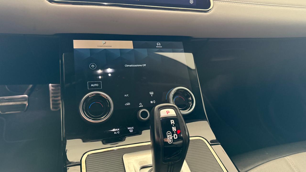 LAND ROVER EVOQUE 300CV TOTAL BLACK