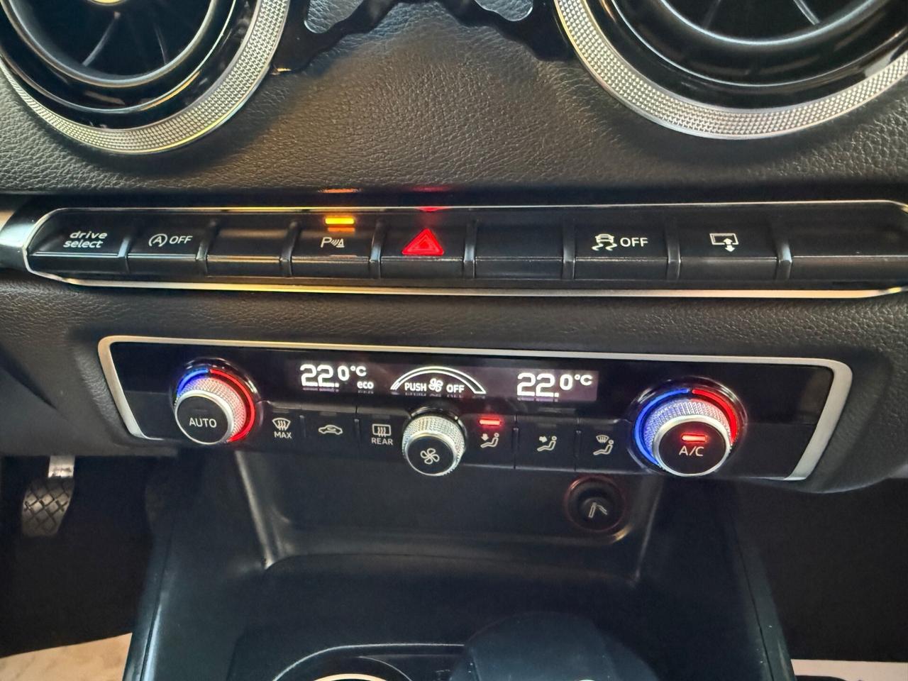 Audi A3 Sedan 1.6 TDI 110 CV S-Line