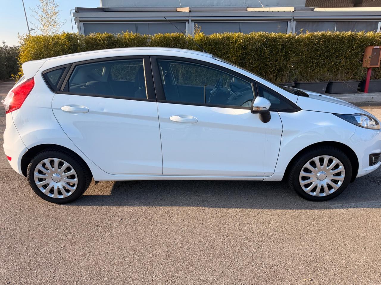 Ford Fiesta 1.5 TDCi 75CV euro6 neopatentati 2016