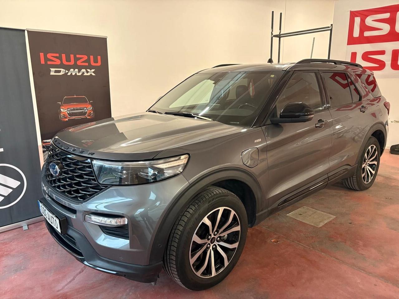FORD EXPLORER CAMBIO AUT. 4X4 HIBRID ELETTRICA -Benz. 2.8 CV 363 Km 122. 344 garanzia 12 mesi