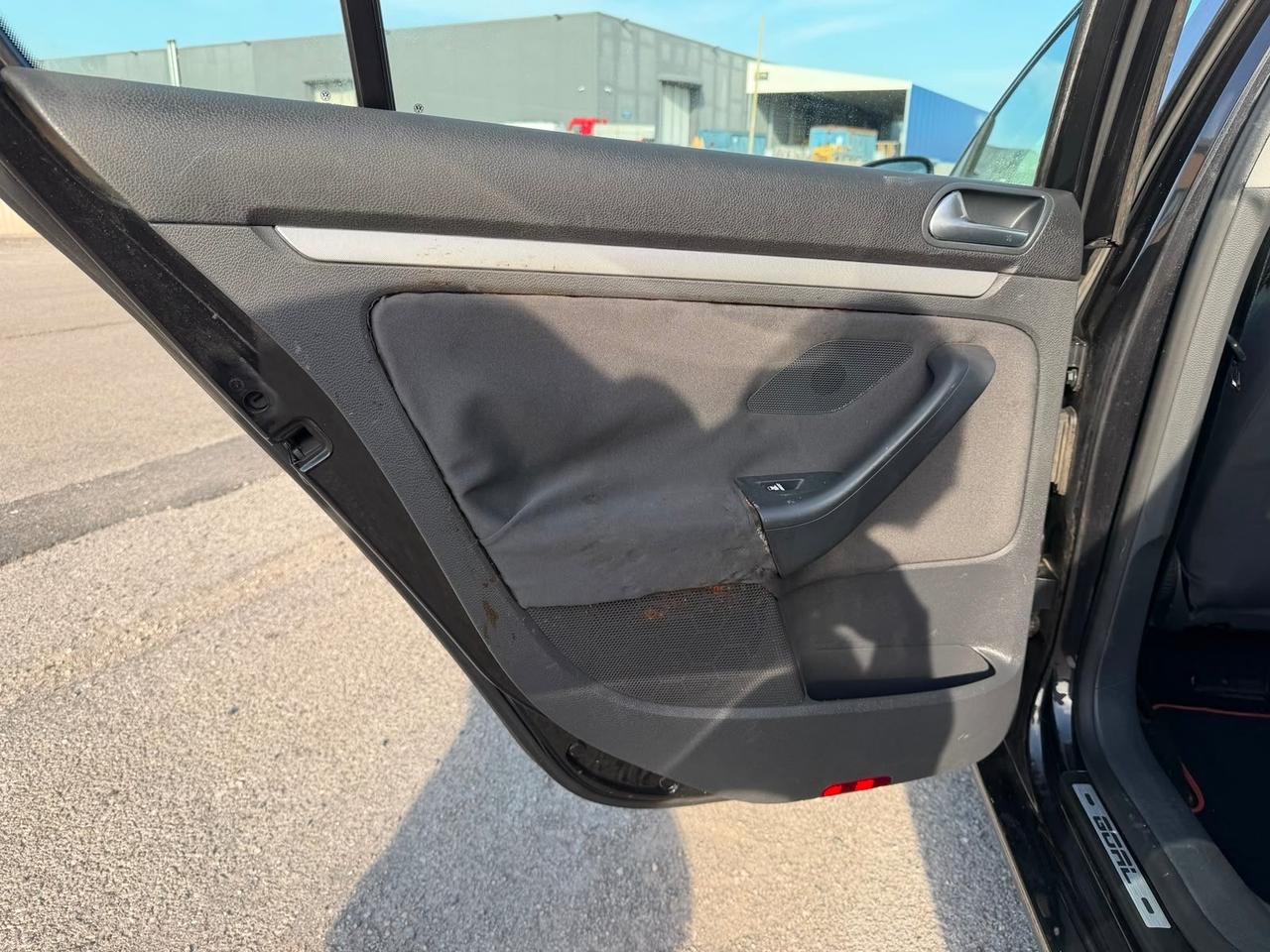 Volkswagen Golf 1.6 5p. Comfortline