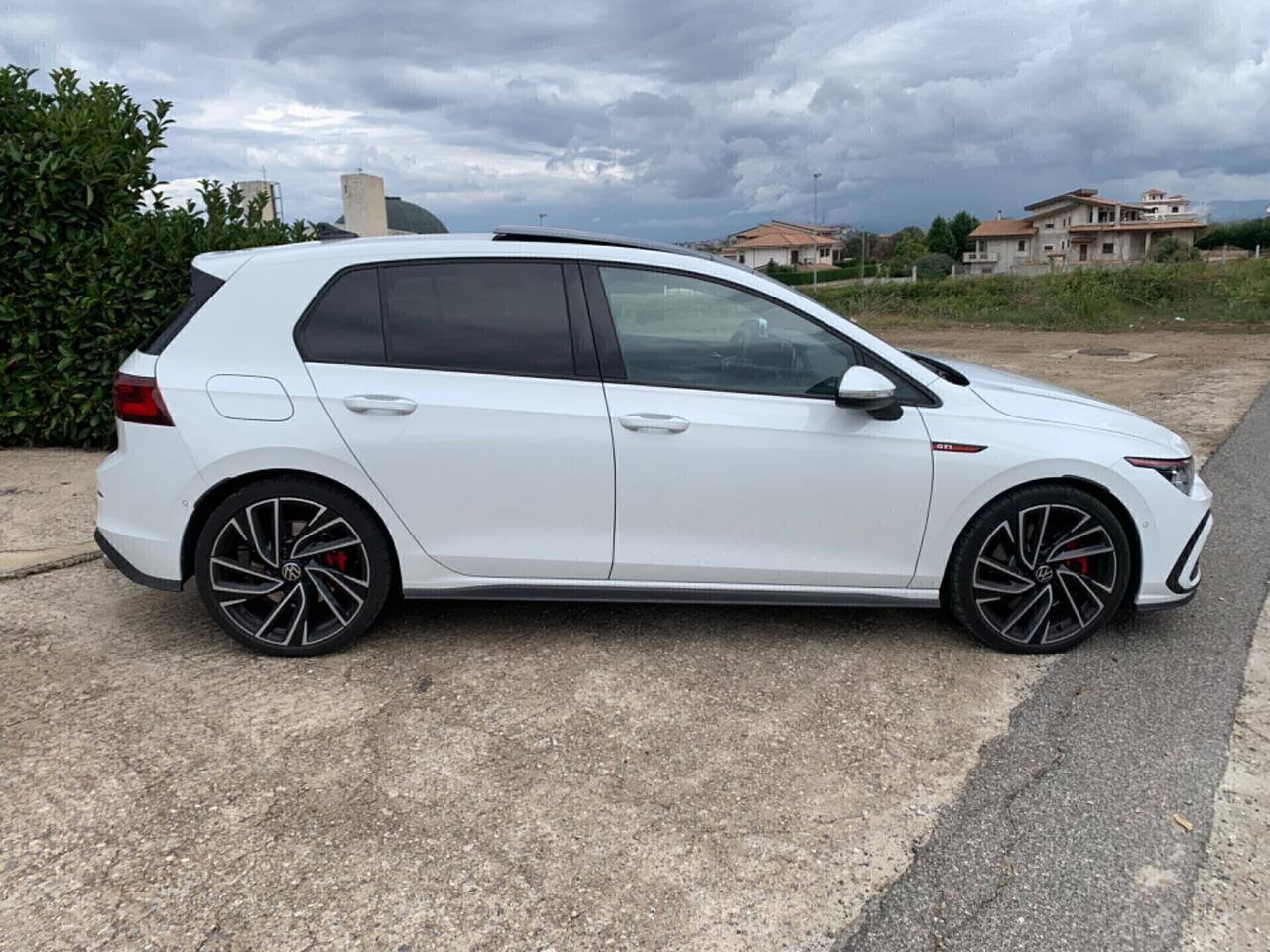 Volkswagen Golf 2.0 TSI GTI DSG