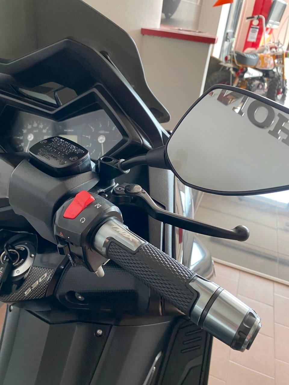 Yamaha T Max 530