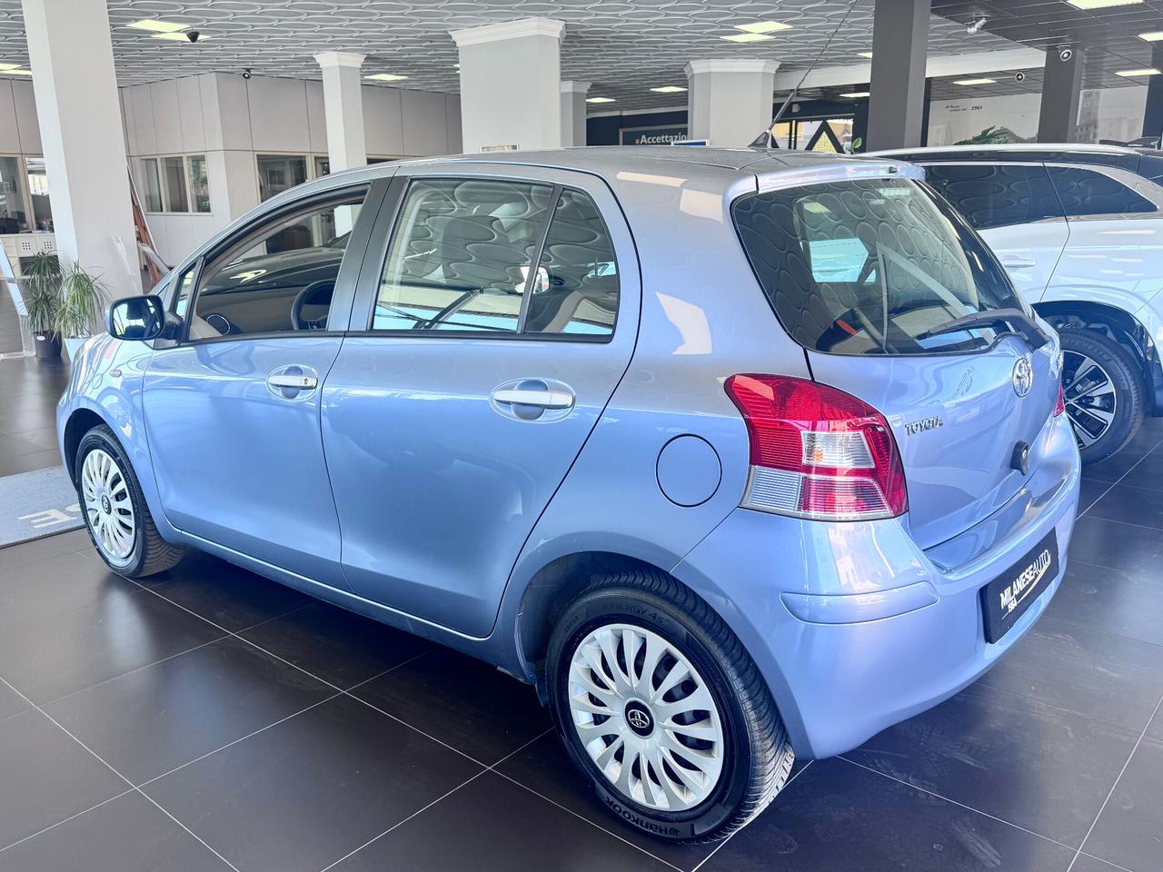 Toyota Yaris 1.0 5 porte Now