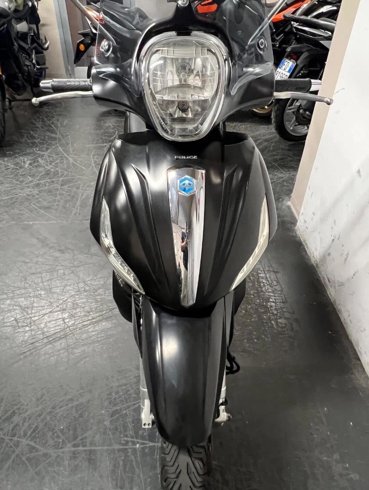 Piaggio Beverly 300 i.e. Police