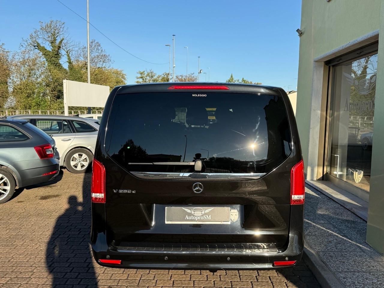 Mercedes-benz V 250 d Automatic Premium Extralong