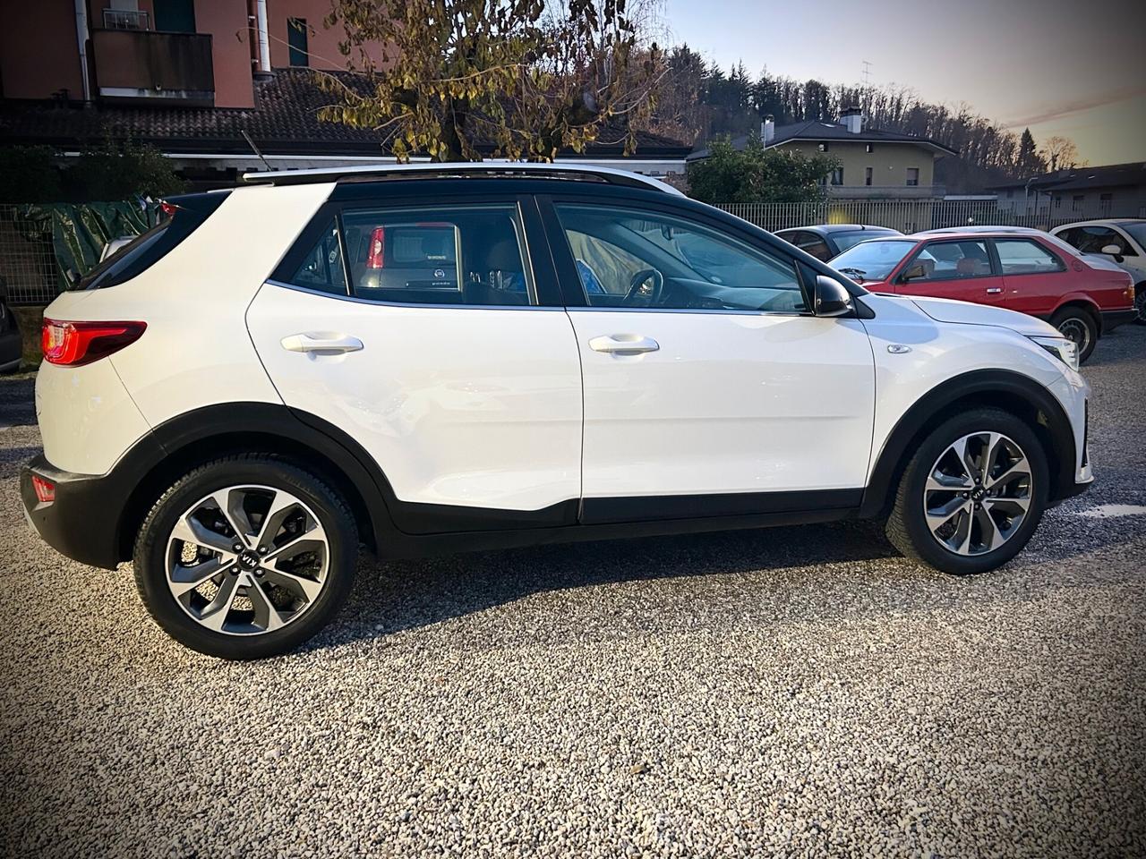 Kia Stonic 1.4 MPI 100 CV -UNIPROPRIETARIO