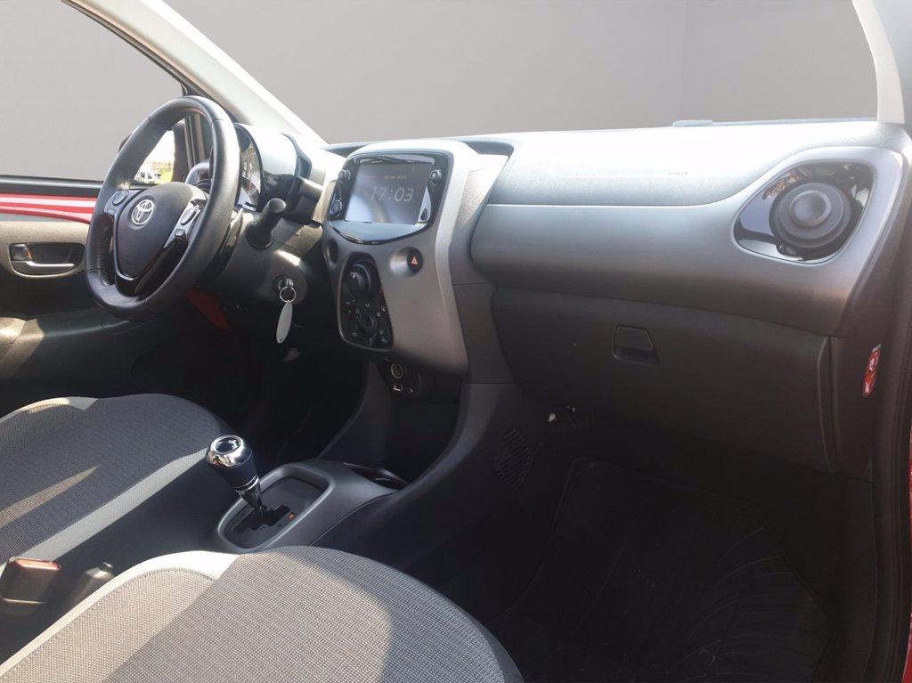 TOYOTA Aygo 5p 1.0 x-play m-mt 72cv del 2021