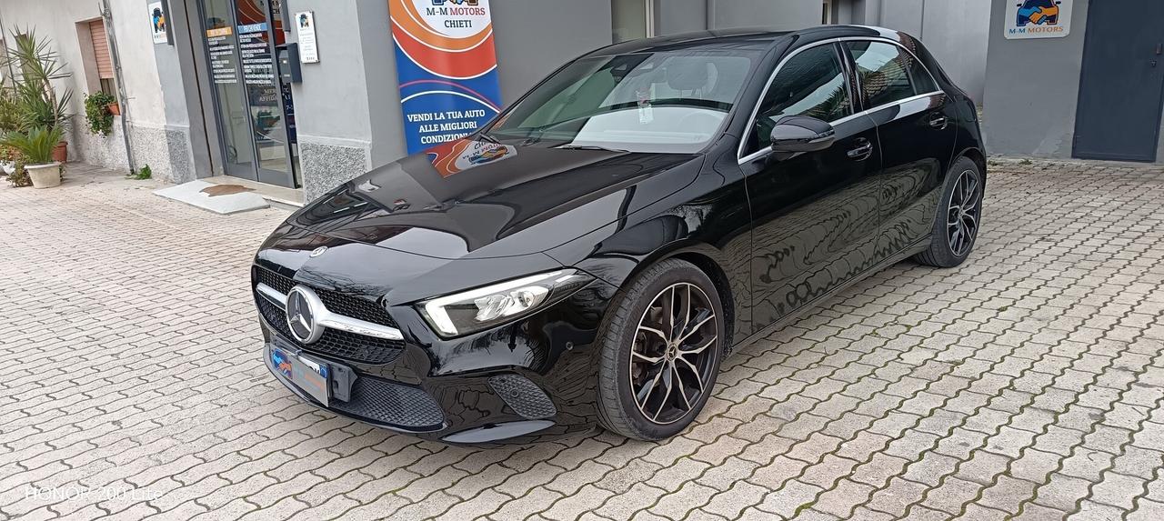 MERCEDES CLASSE A 180 d Sport Extra auto