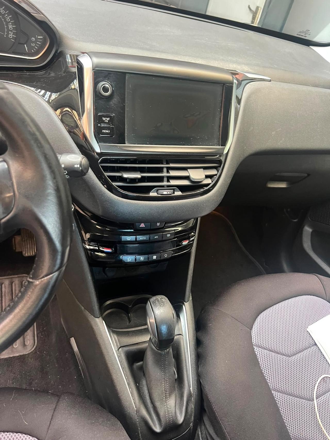 Peugeot 208 1.6 e-HDi 92 CV Stop&Start 5 porte Allure