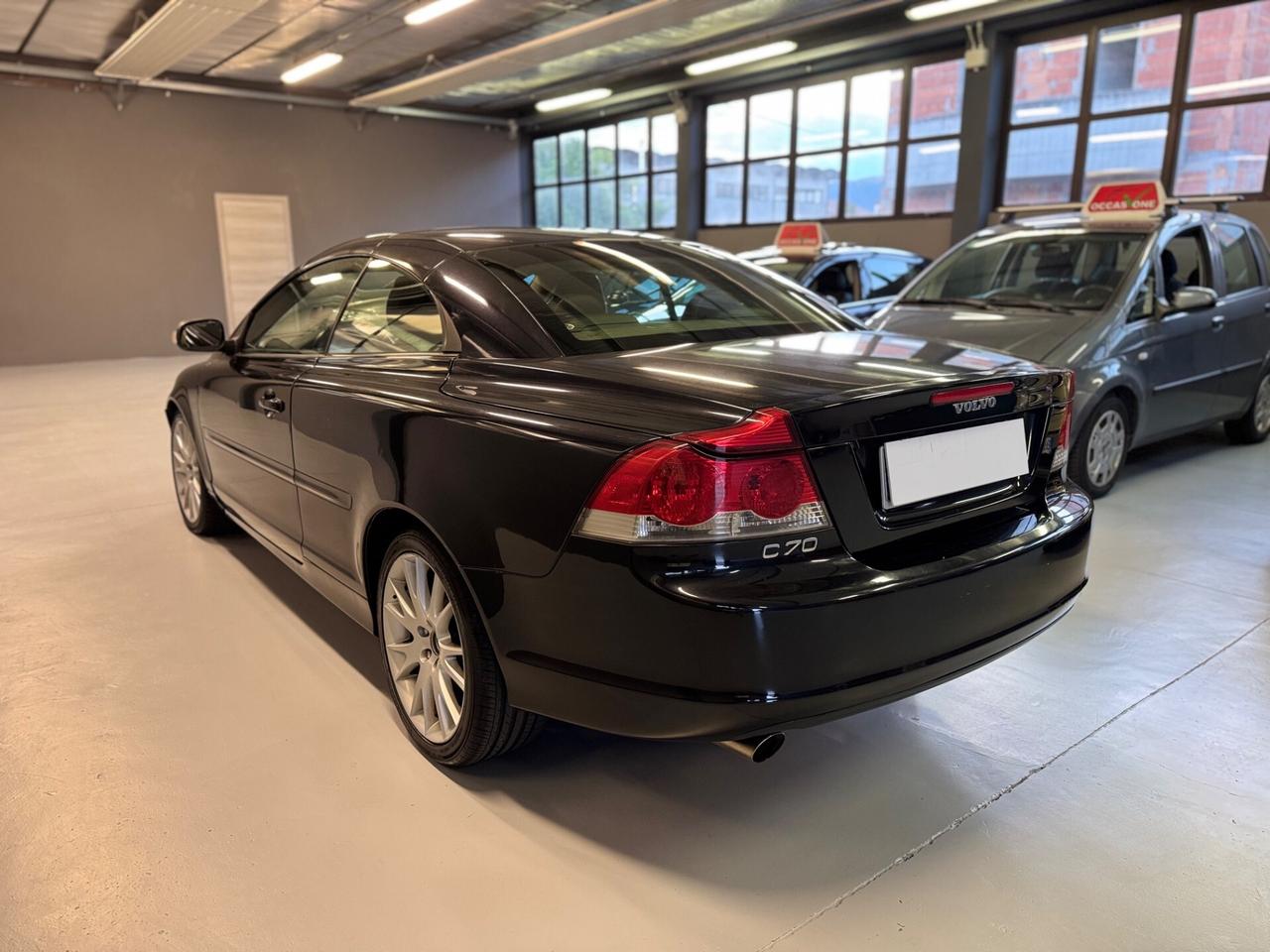 Volvo C70 2.4 D5 20V Momentum