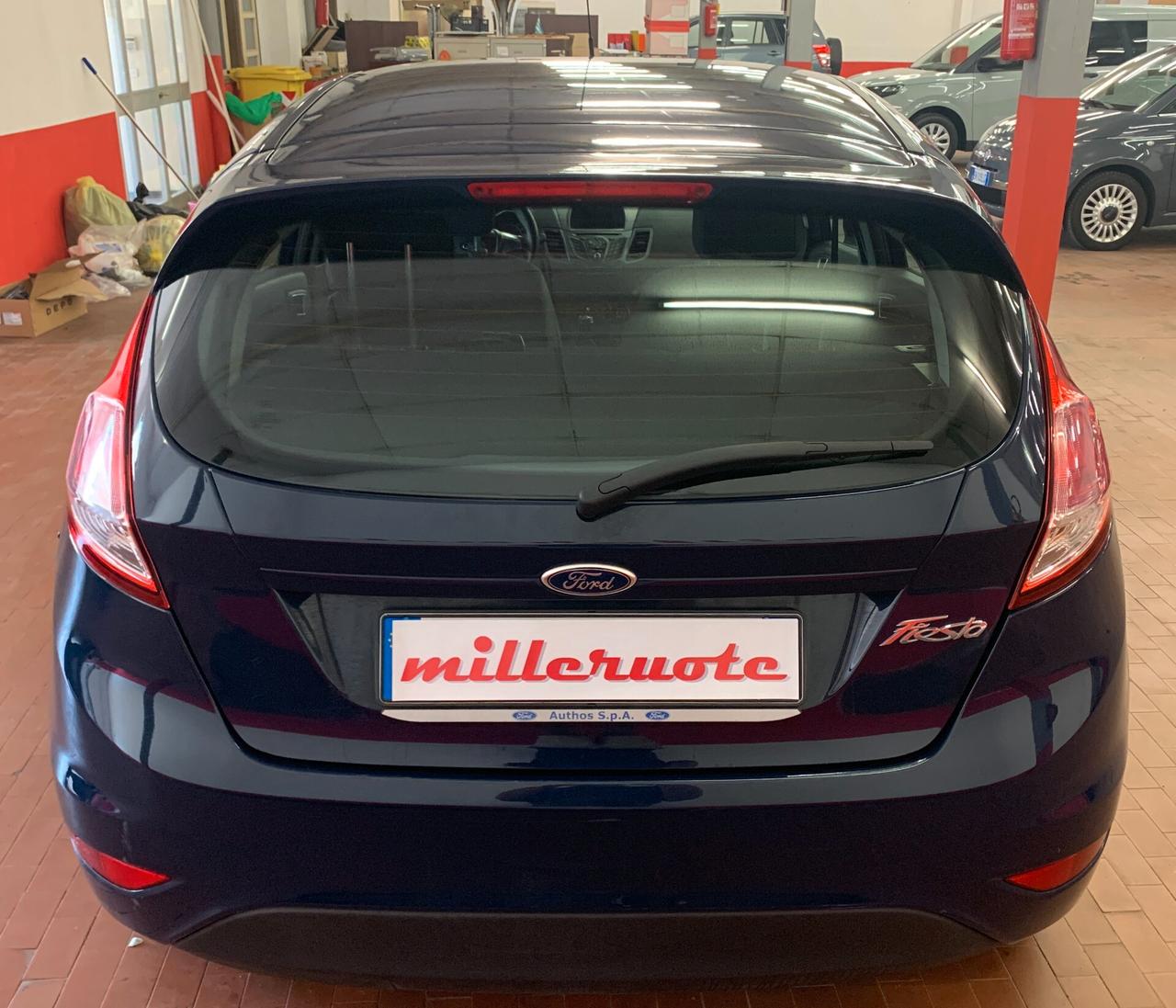 Ford Fiesta 1.2 60CV 5 porte Black & White Edition