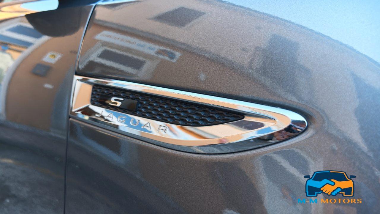 Jaguar E-Pace 2.0d i4 awd 150cv