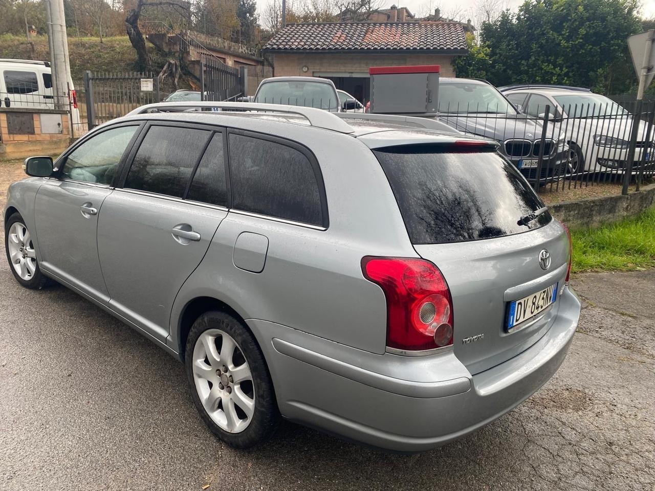 Toyota Avensis 2.0 D-4D Wagon Sol
