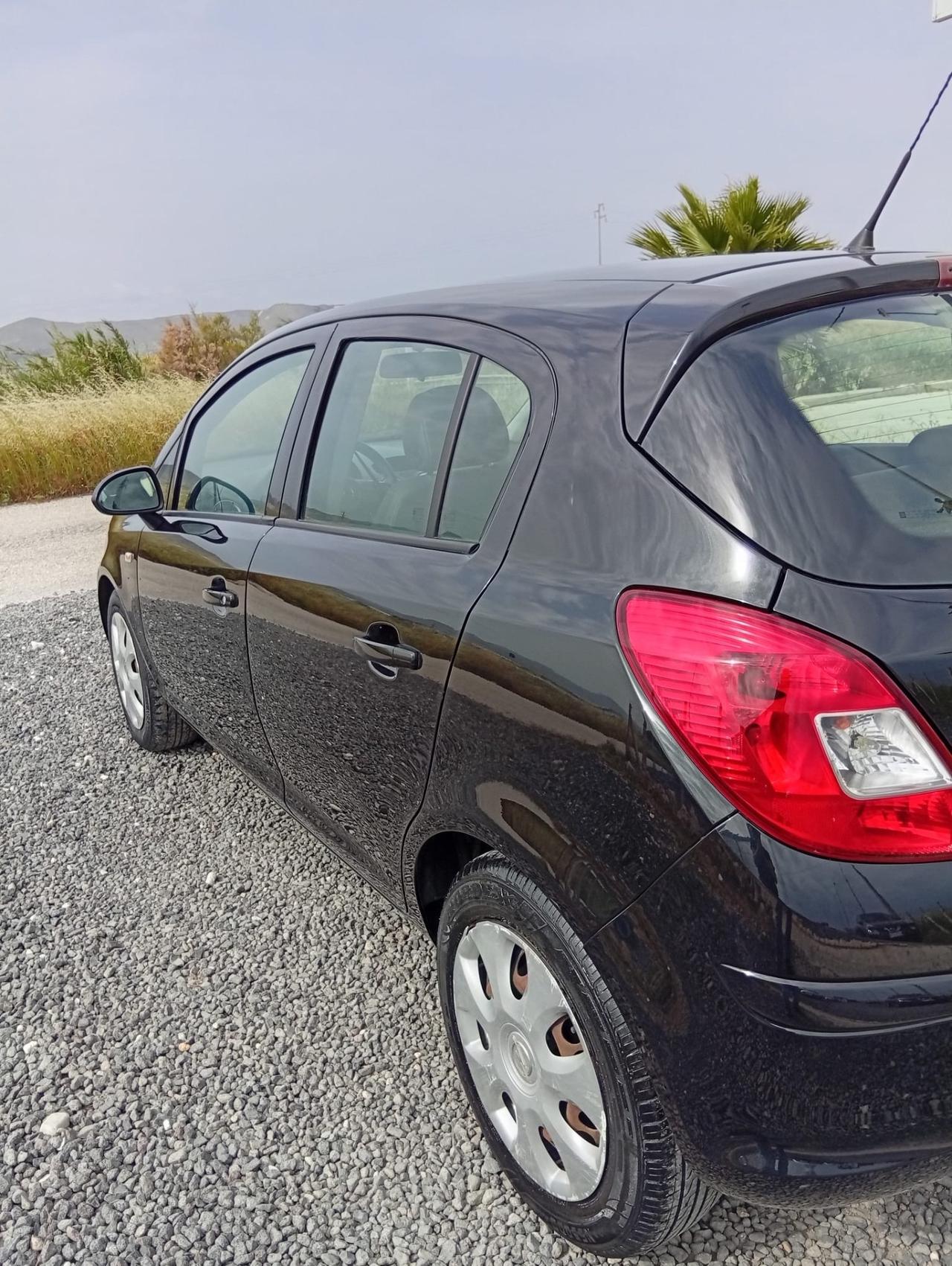 Opel Corsa 1.2 5 porte Edition