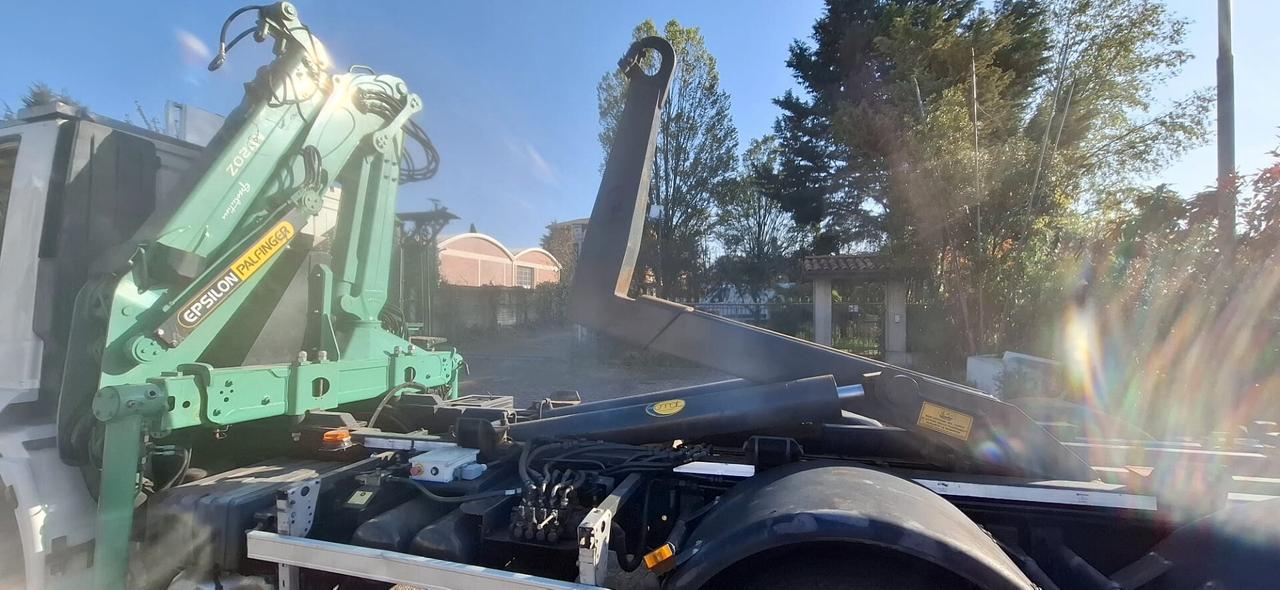 IVECO STRALIS 260 E31 CARICATORE E SCARRABILE