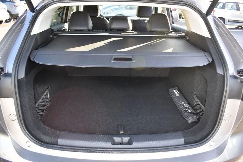 MG HS 1.5 T Luxury AT