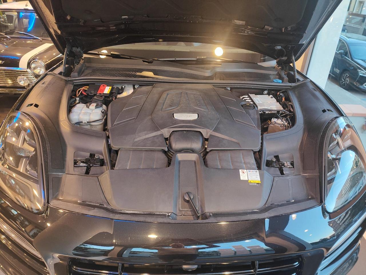 Porsche Cayenne Coupé 3.0 V6 S 440cv