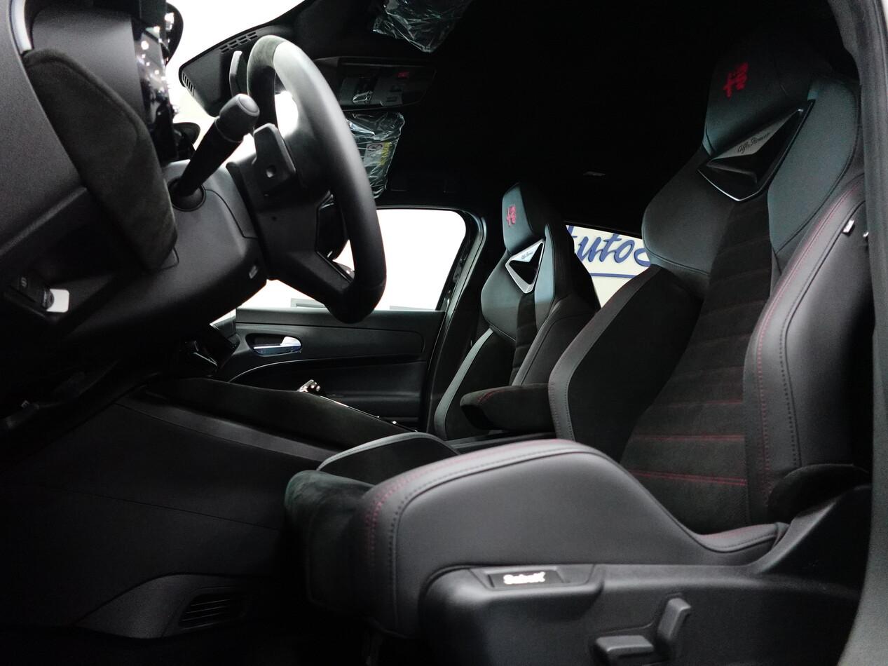Alfa Romeo Junior 1.2 IBRIDA 145 CV EDCT6 SPECIALE PACK SPORT