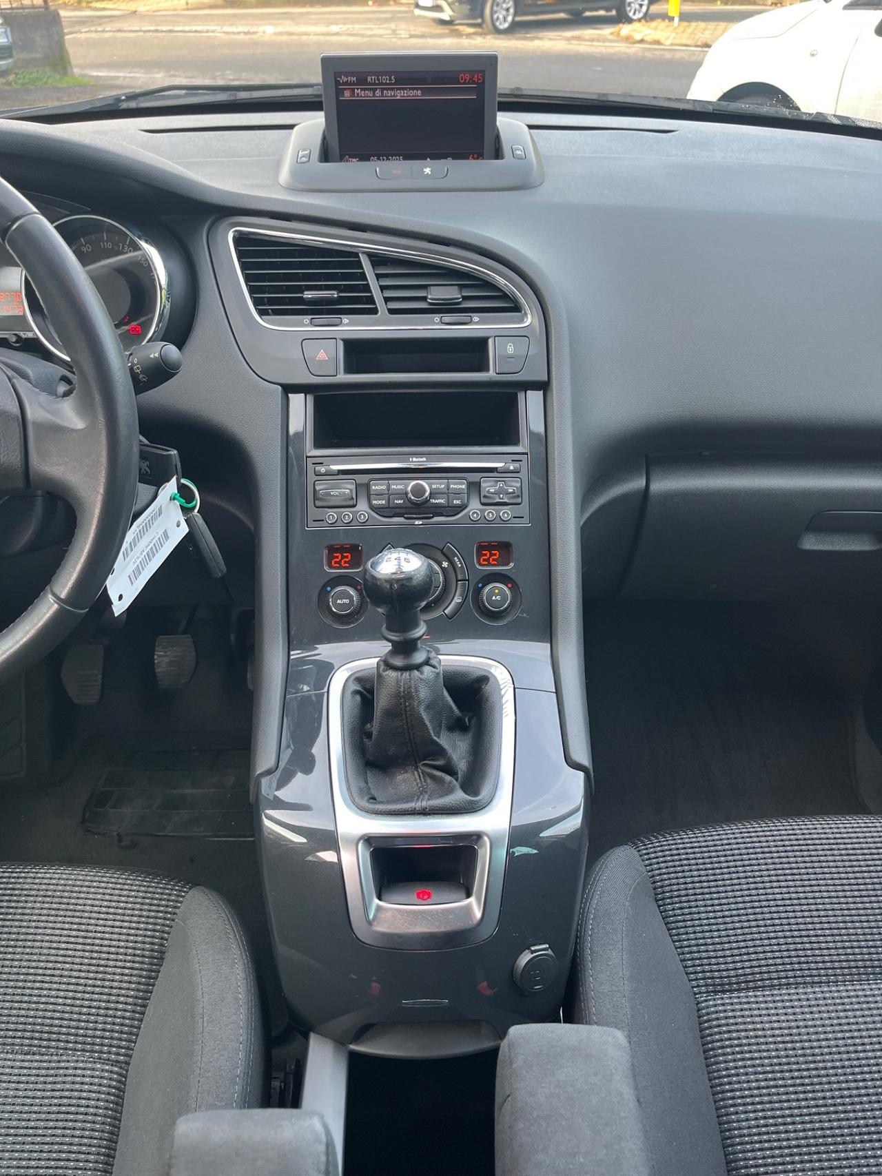 Peugeot 5008 1.6 HDi 112CV Business