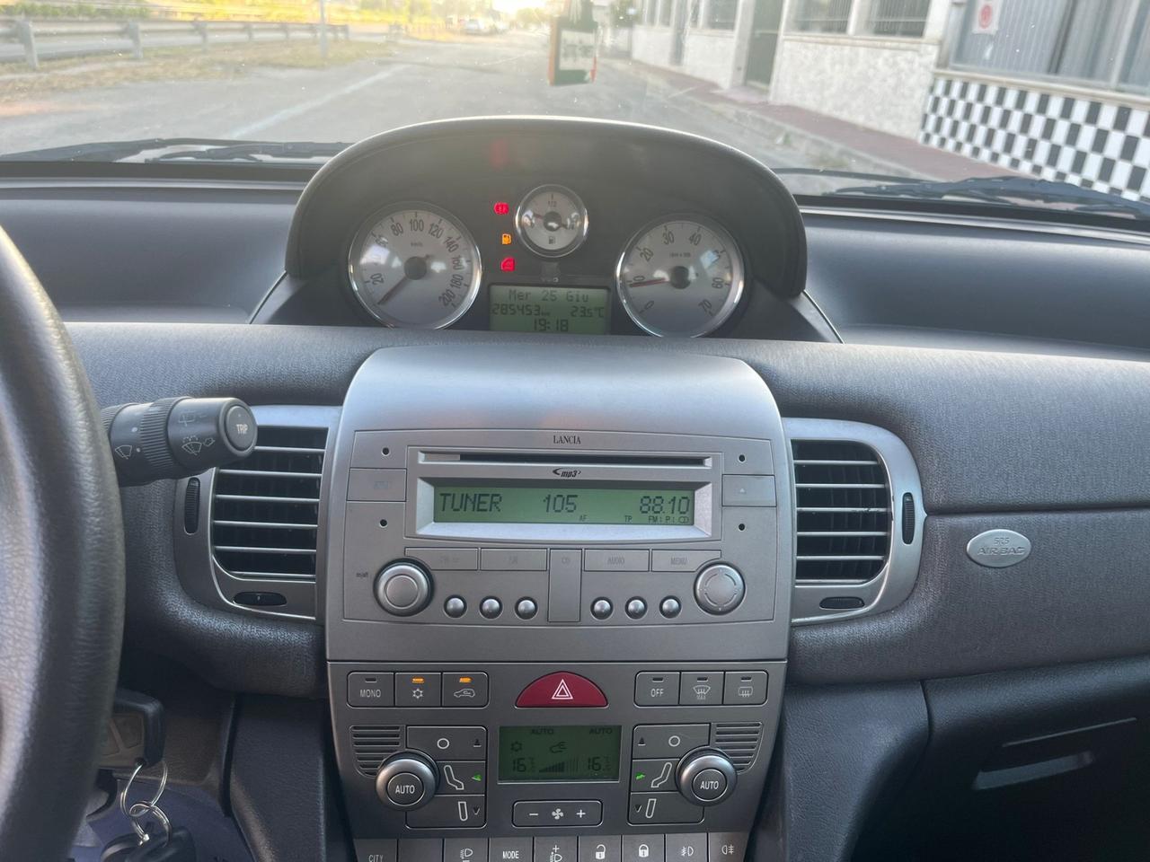 Lancia Ypsilon 1.3 MJT 75 CV Oro Unipro 2008
