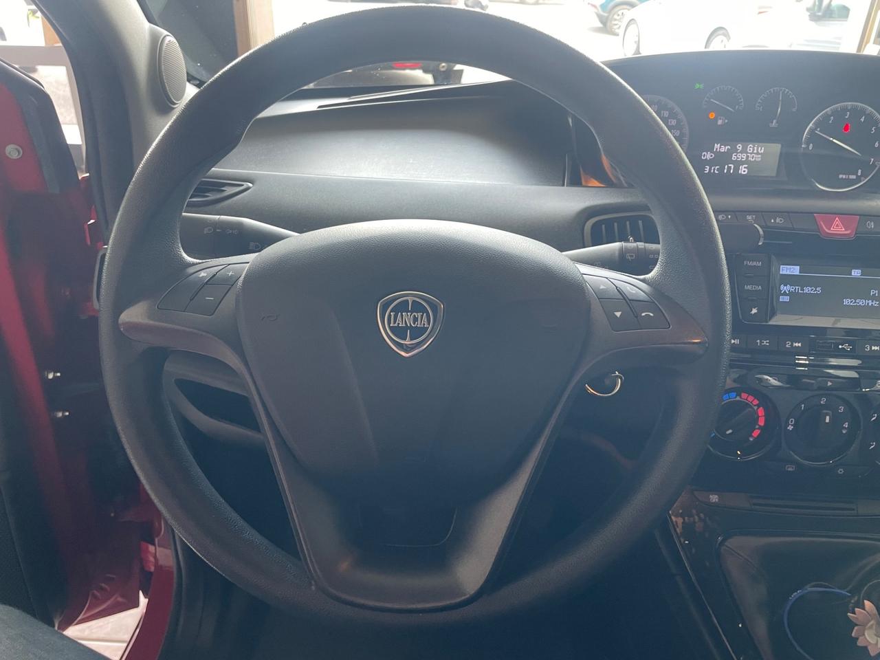 Lancia Ypsilon 1.2 69 CV 5 porte Elefantino - Nessun vincolo -