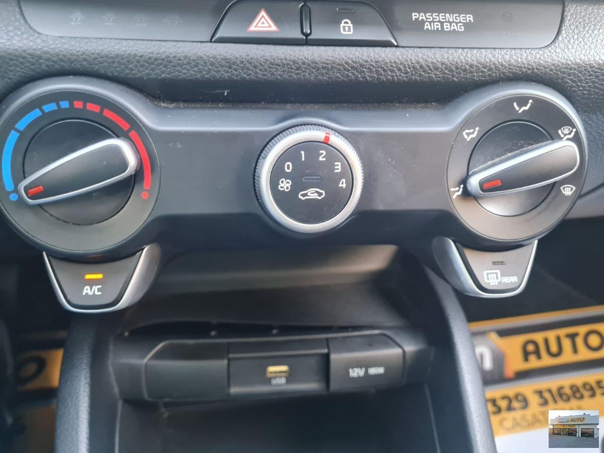 KIA Stonic 1.2 Benzina-Neopatentati-Anno 2022