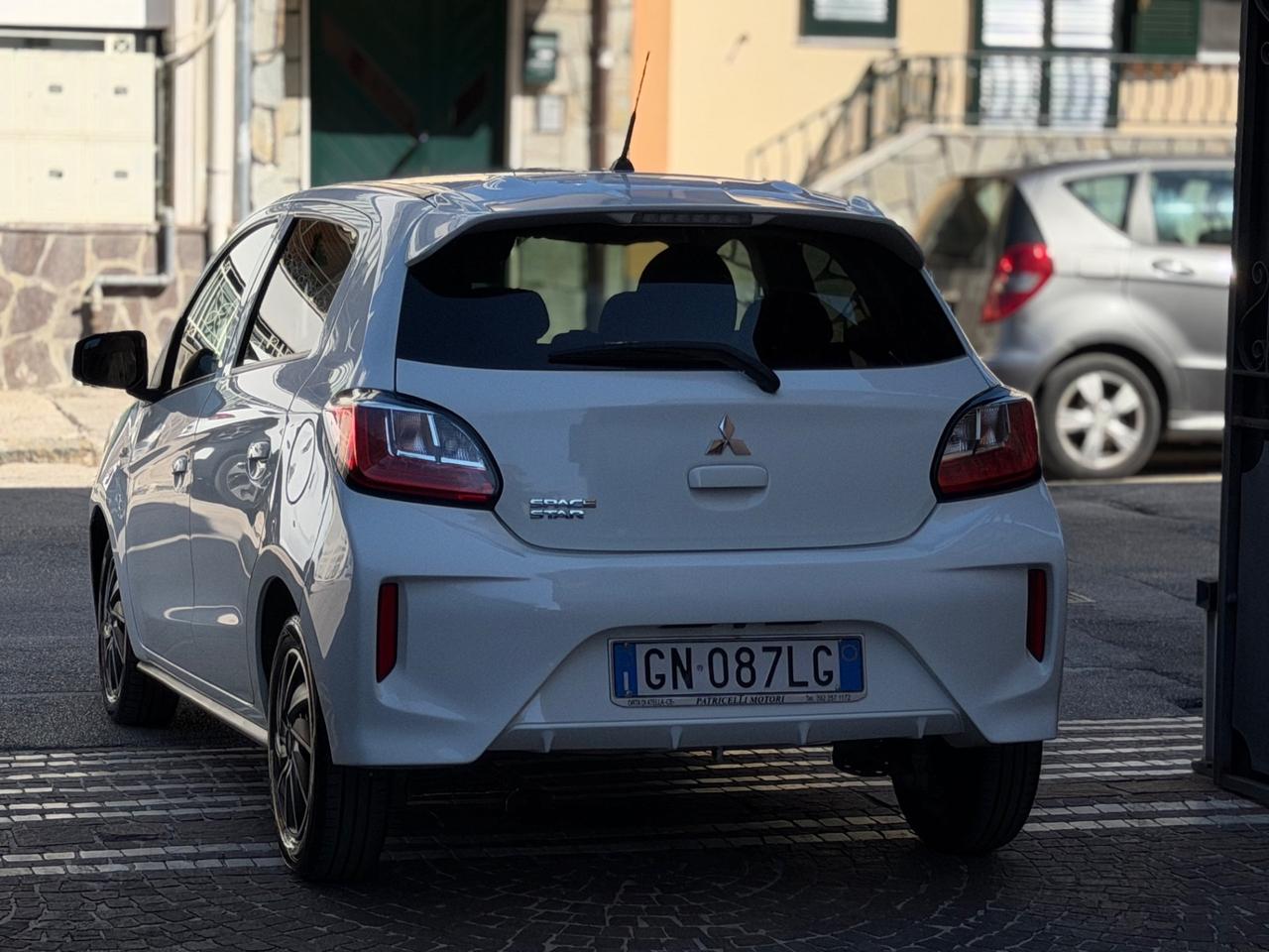 Mitsubishi Space Star 1.2 Intense SDA
