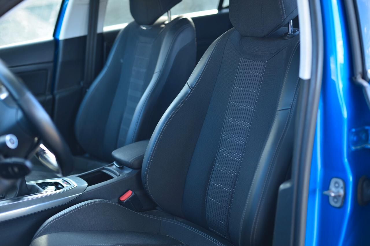 Peugeot 308 BlueHDi 130 S&S EAT8 Allure Pack